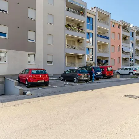Dora * Trogir