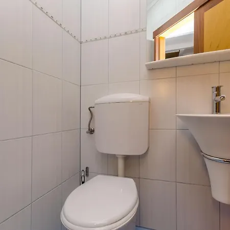 Dora Διαμέρισμα Τρογκίρ