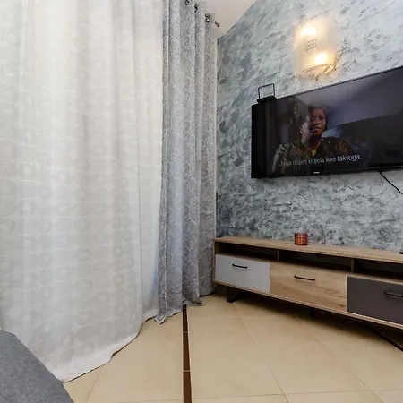 Apartment Dora